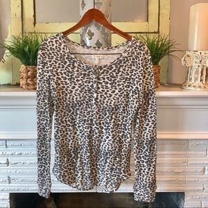 Thread & Supply Leopard Print Scoop Neck Thermal Henley Top NEW M